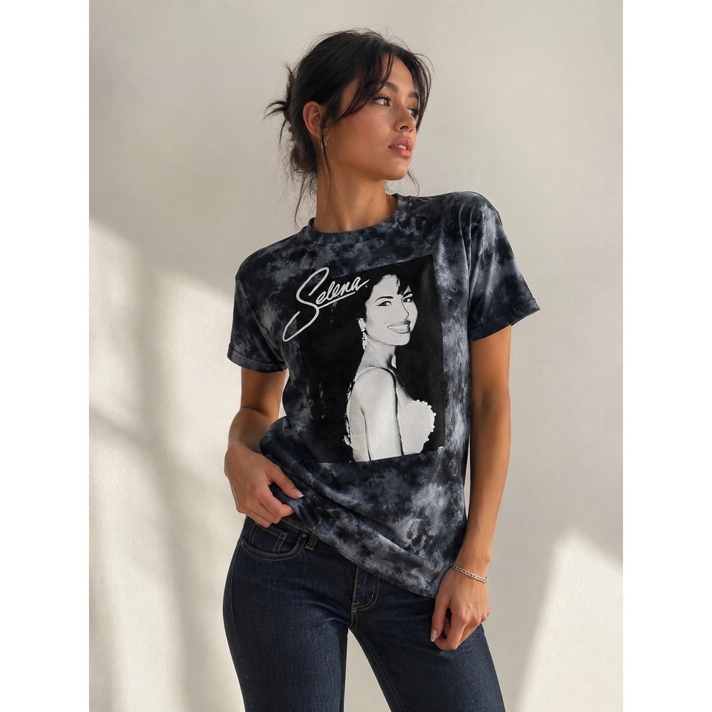 Selena Quintanilla Graphic T-Shirt XS Black Grey Acid Wash Tie Dye Music Merch